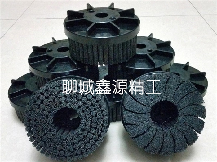 毛刷輥生產(chǎn)的優(yōu)缺點(diǎn)有哪些？[管道刷,盲孔刷]